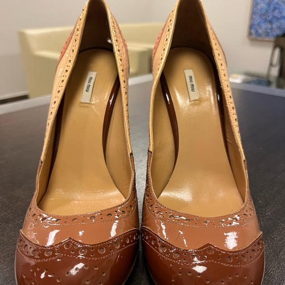 EUC Miu Miu Patent Leather Heels Sz 37 - Picture 2 of 7
